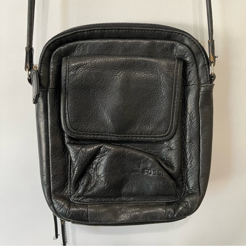 Vintage Fossil Black Leather Crossbody Bag